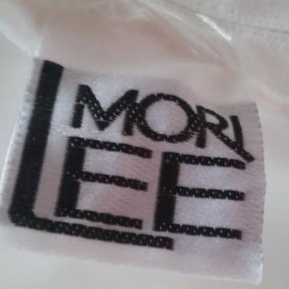 BEAUTIFUL VINTAGE MORI LEE WEDDING DRESS - Picture 7 of 8